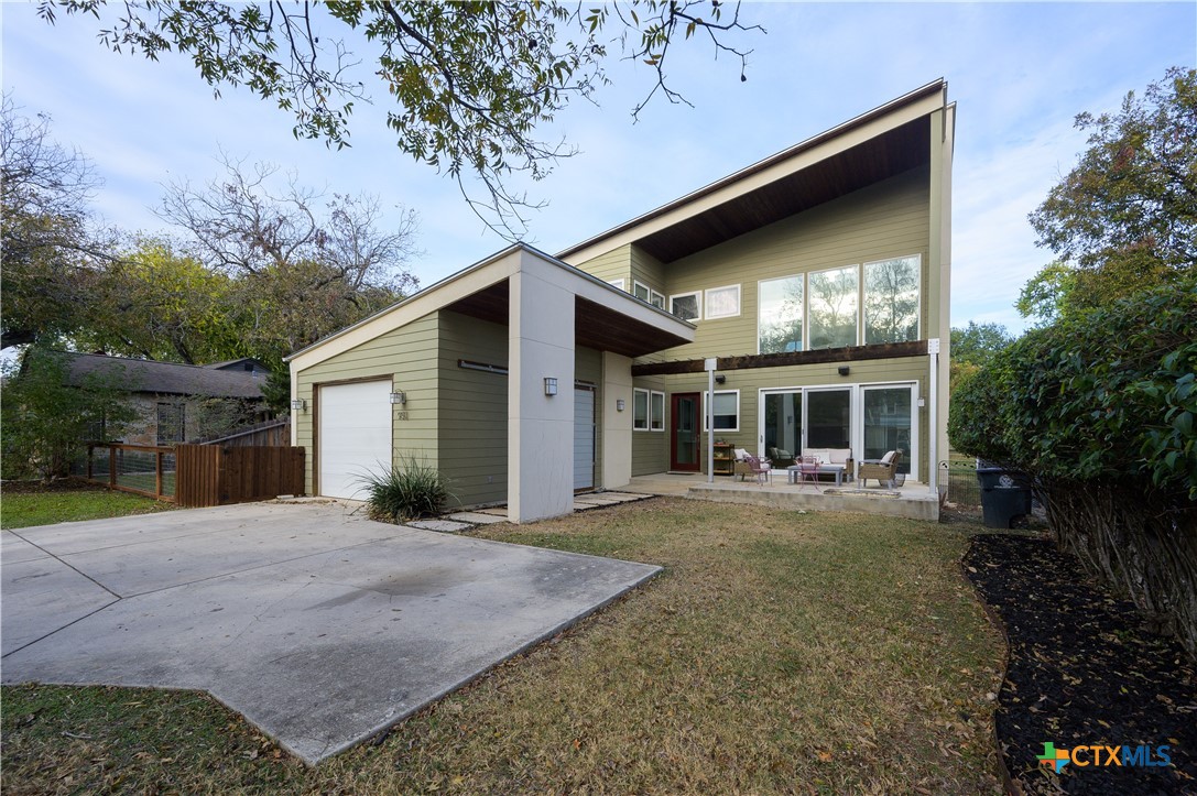 950 Mulberry Avenue