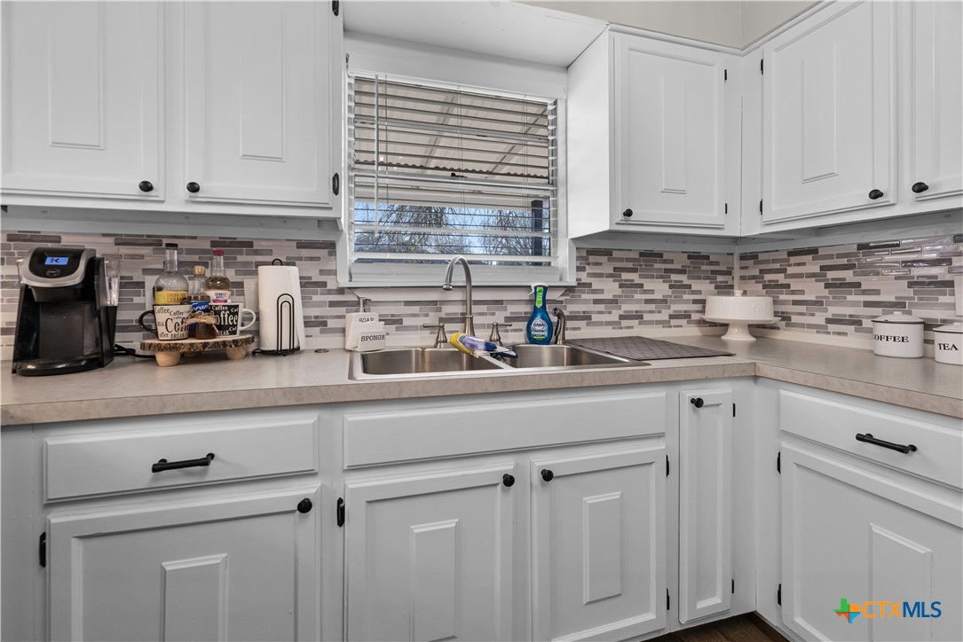 205 Meadowlake Drive