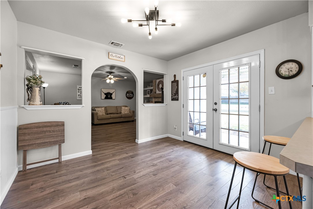 205 Meadowlake Drive