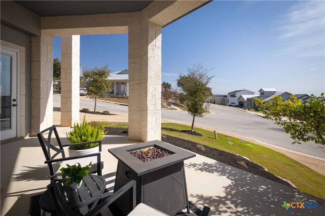 727 Mission Trail
