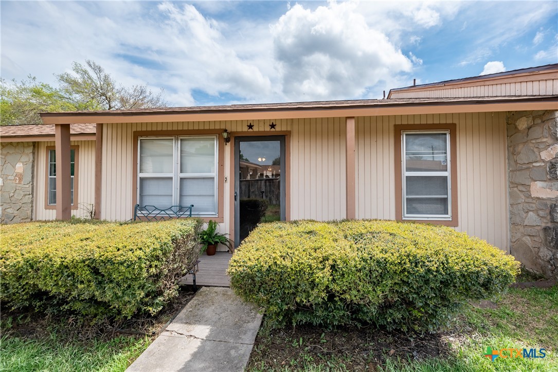 1051 Country Club Drive 30