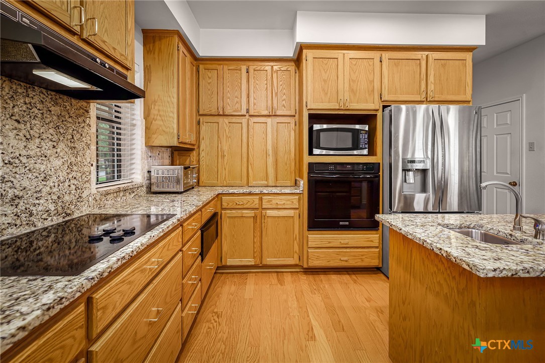 225 Montwood