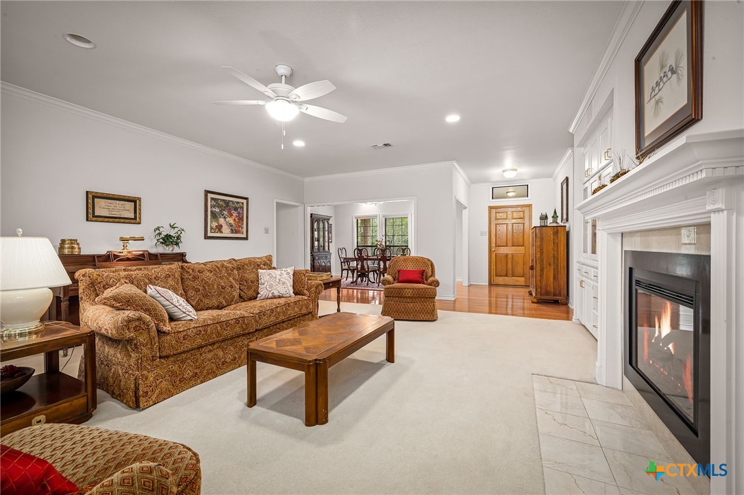 225 Montwood