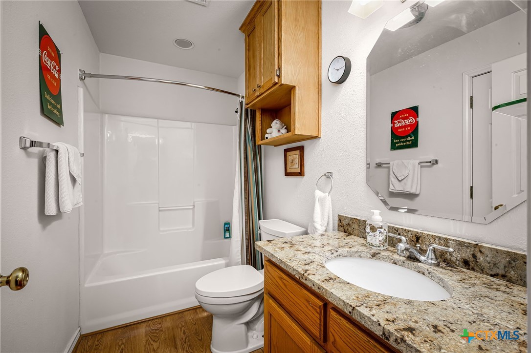 225 Montwood