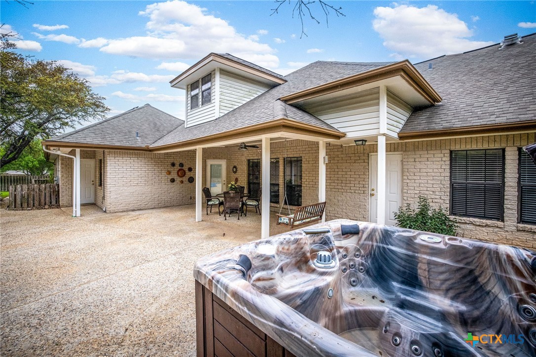 225 Montwood
