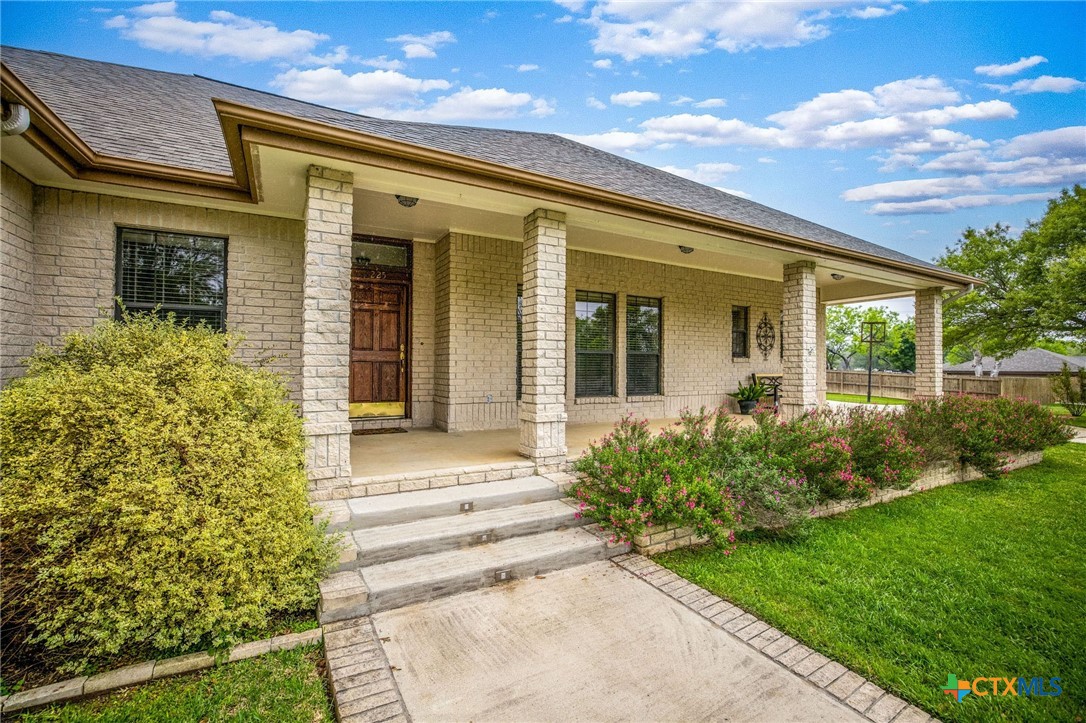 225 Montwood
