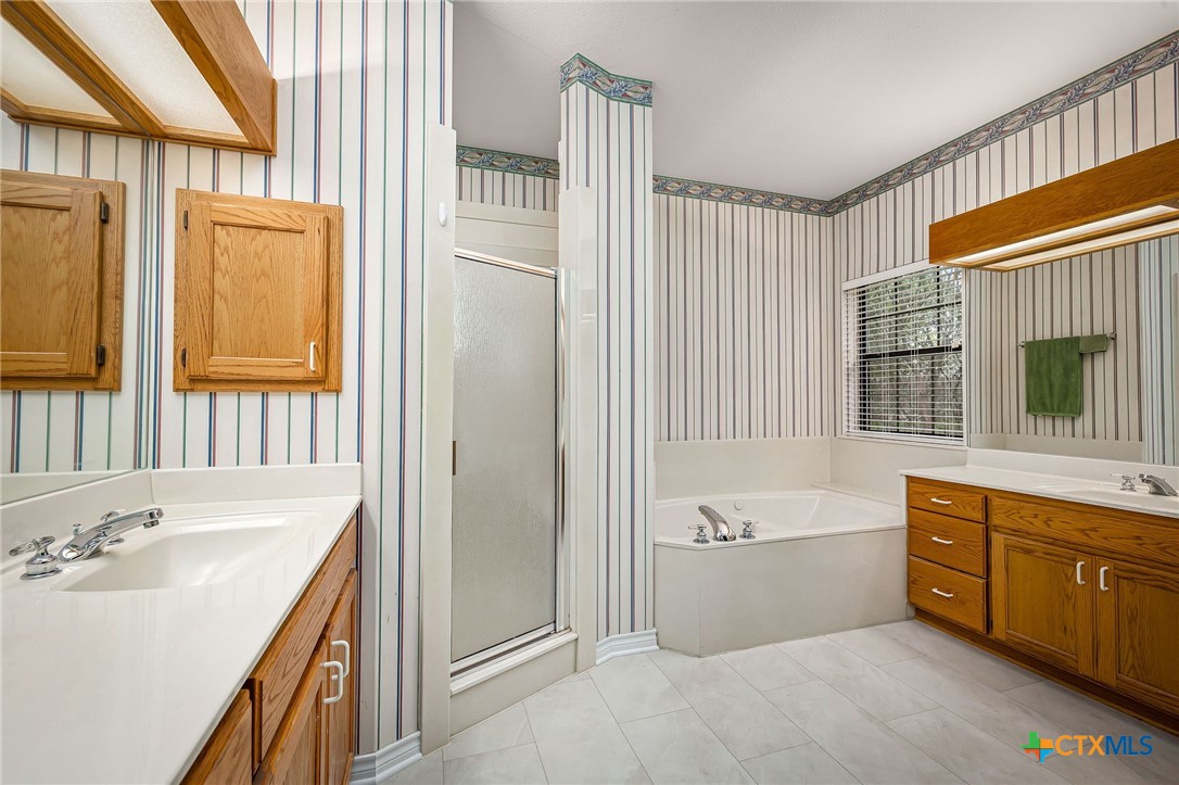 225 Montwood