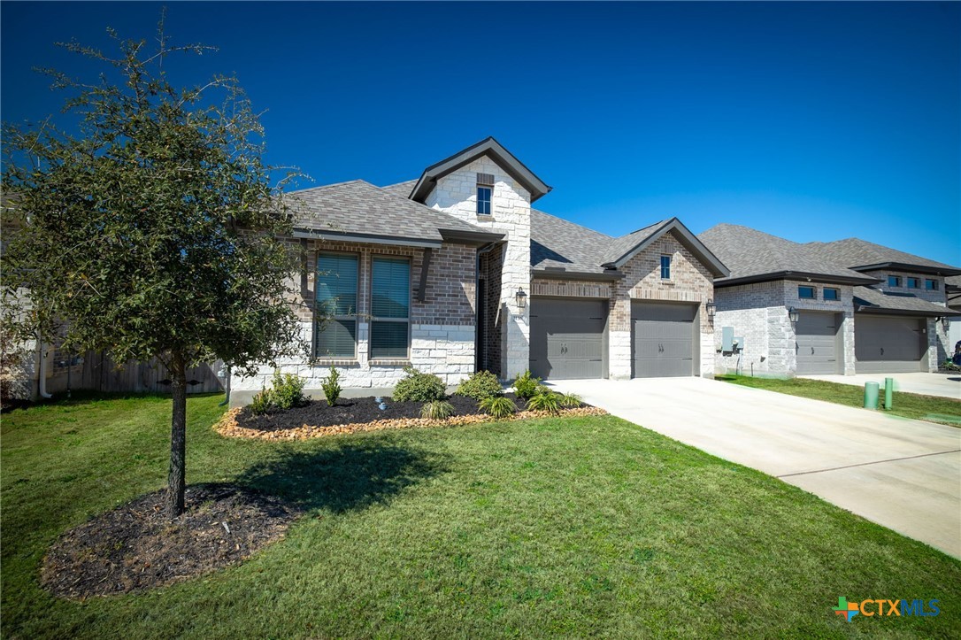 3136 Coral Way