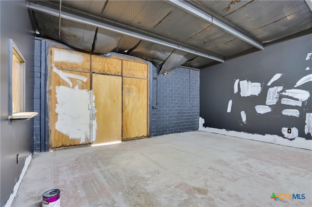 404 W Kingsbury Street