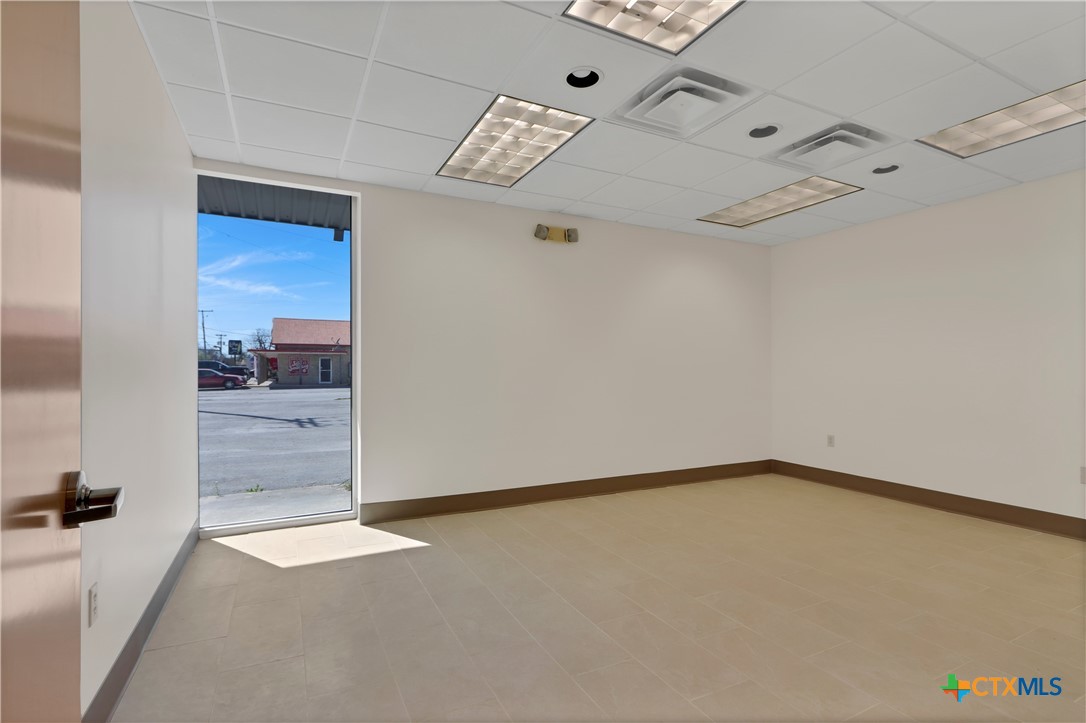 404 W Kingsbury Street