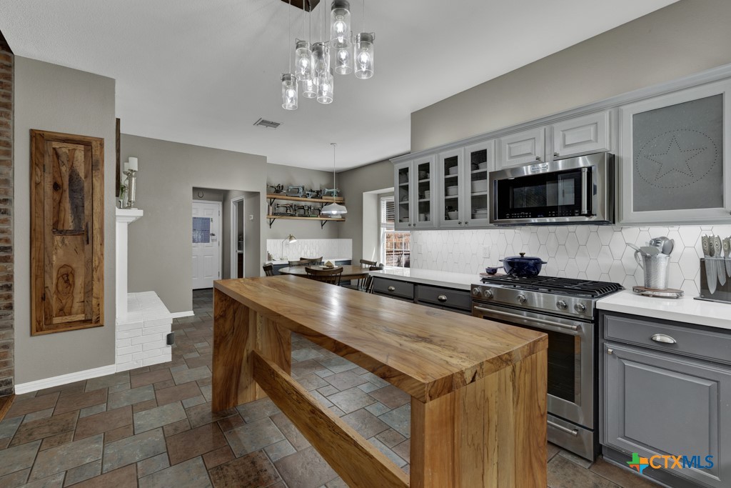 1780 Oak Forest Drive