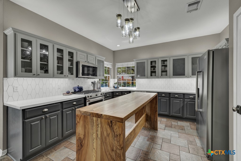 1780 Oak Forest Drive