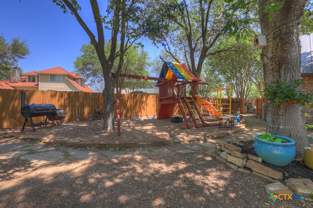 1780 Oak Forest Drive