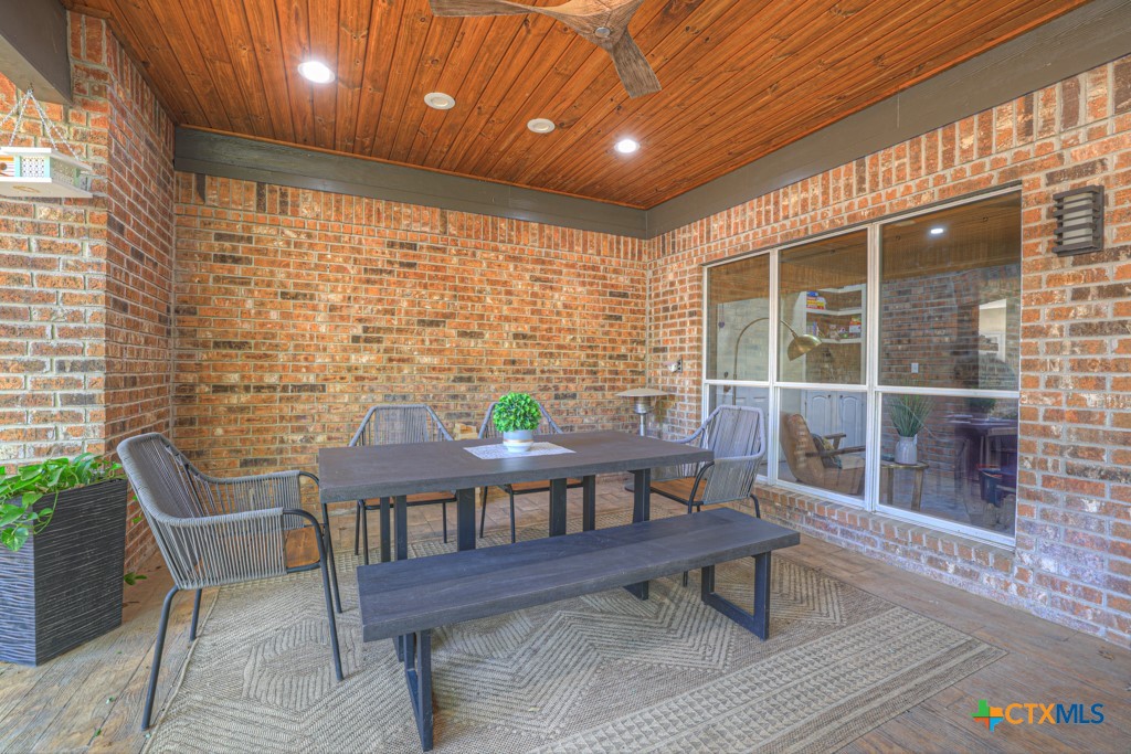 1780 Oak Forest Drive