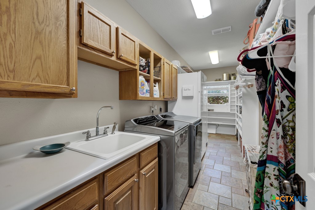 1780 Oak Forest Drive