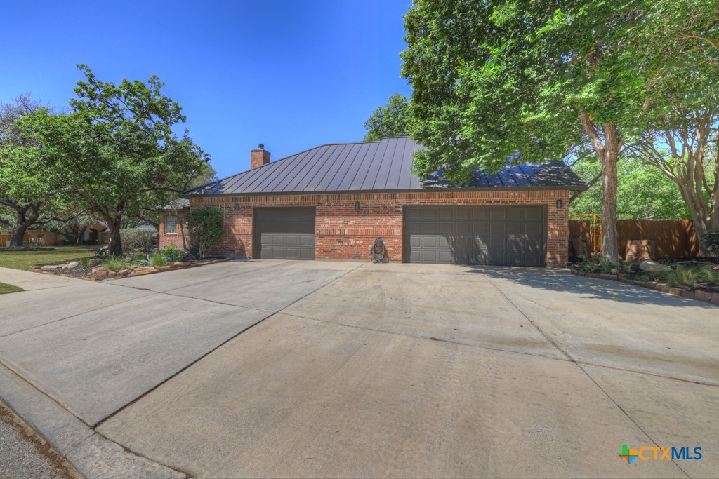 1780 Oak Forest Drive