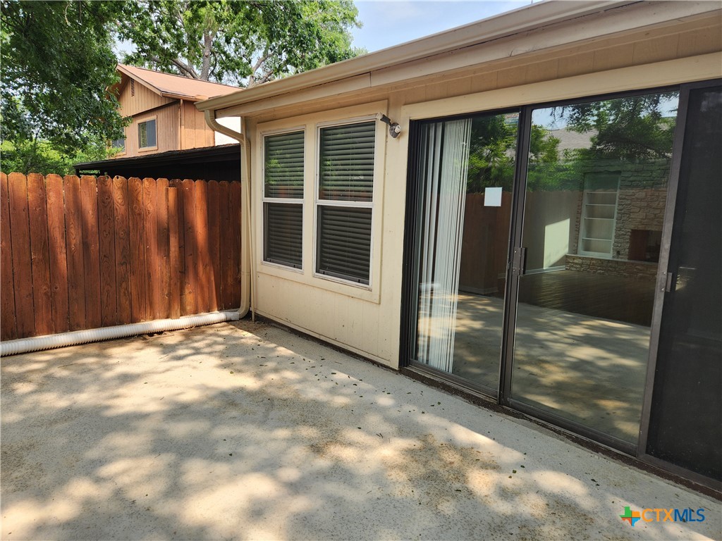 105 E Tanglewood Drive