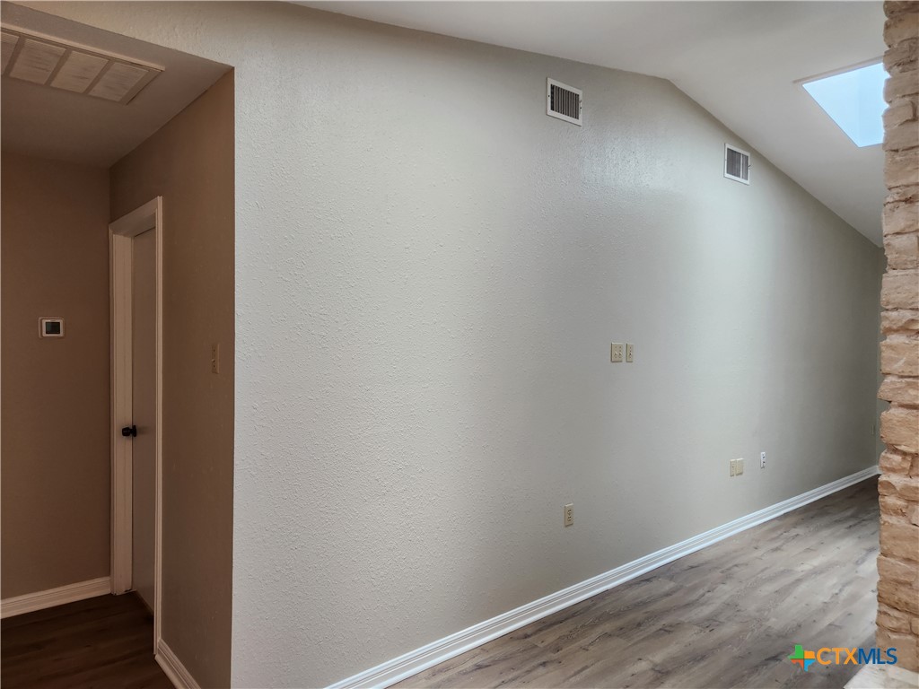 105 E Tanglewood Drive