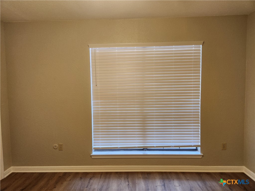 105 E Tanglewood Drive