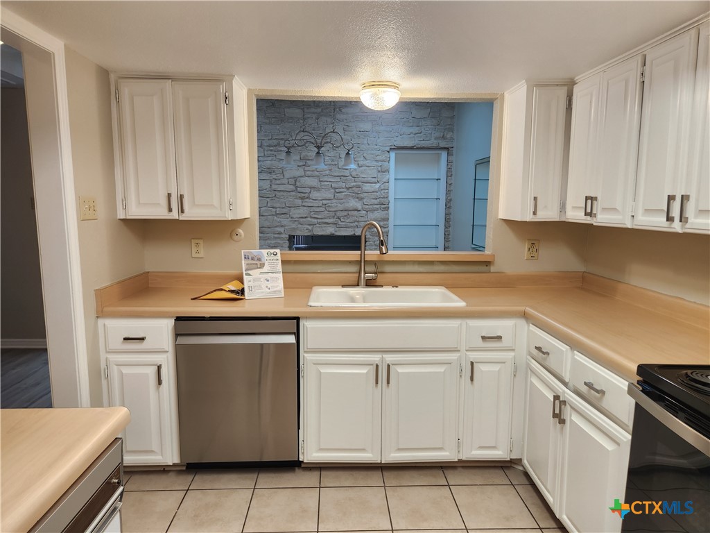 105 E Tanglewood Drive