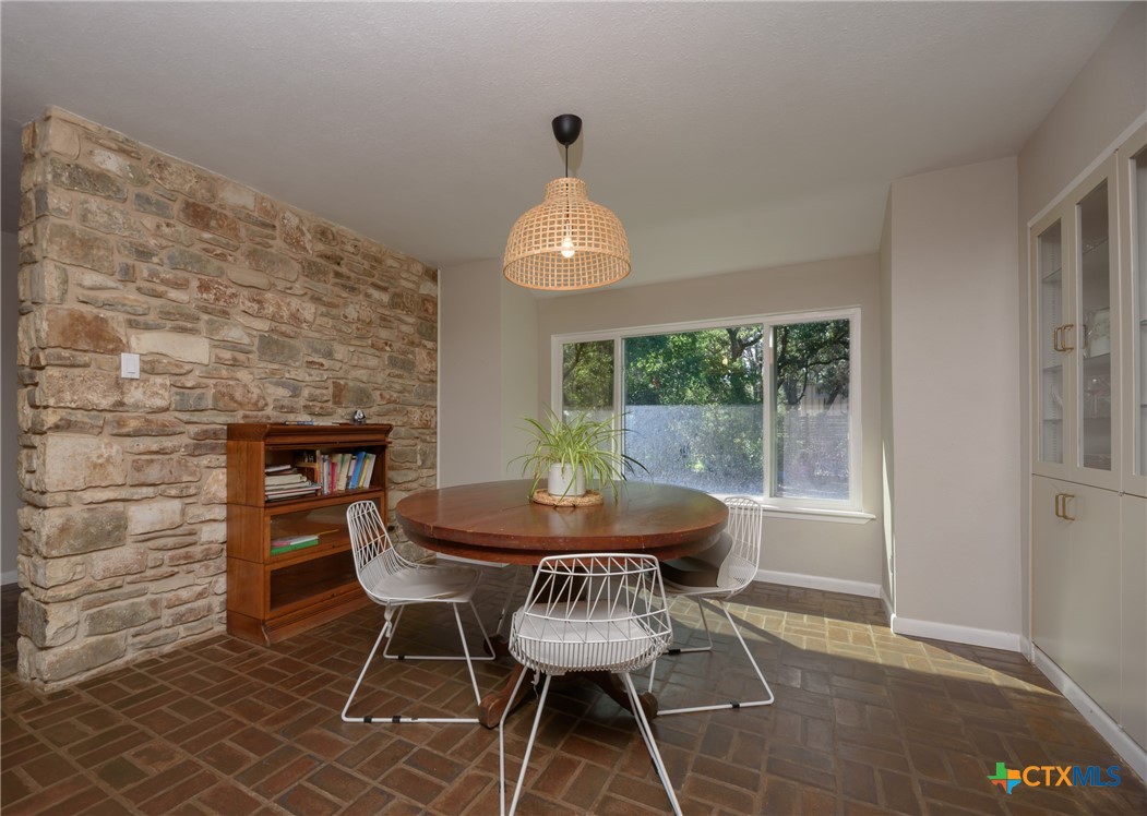 948 Encino Drive