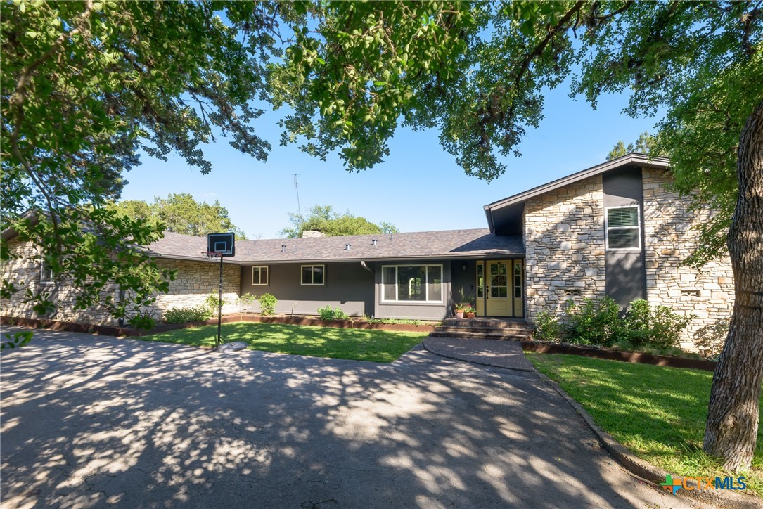 948 Encino Drive