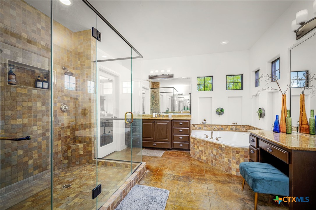 851 River Cliff Drive