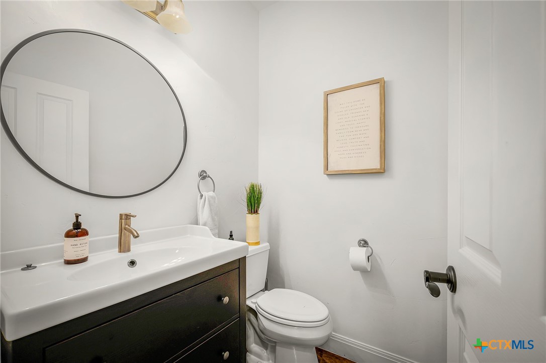 851 River Cliff Drive