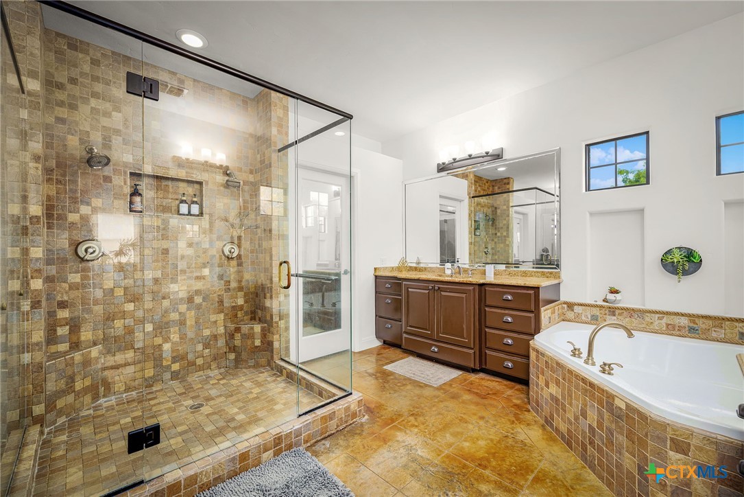 851 River Cliff Drive