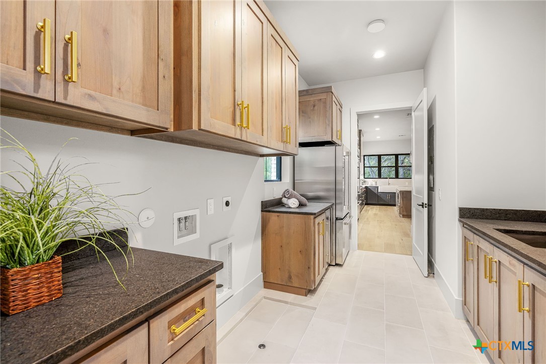 232 Riverfront Drive