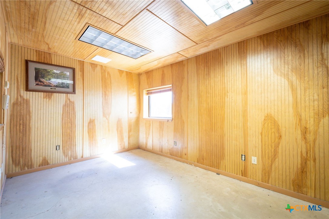 180 Spring Mountain Drive