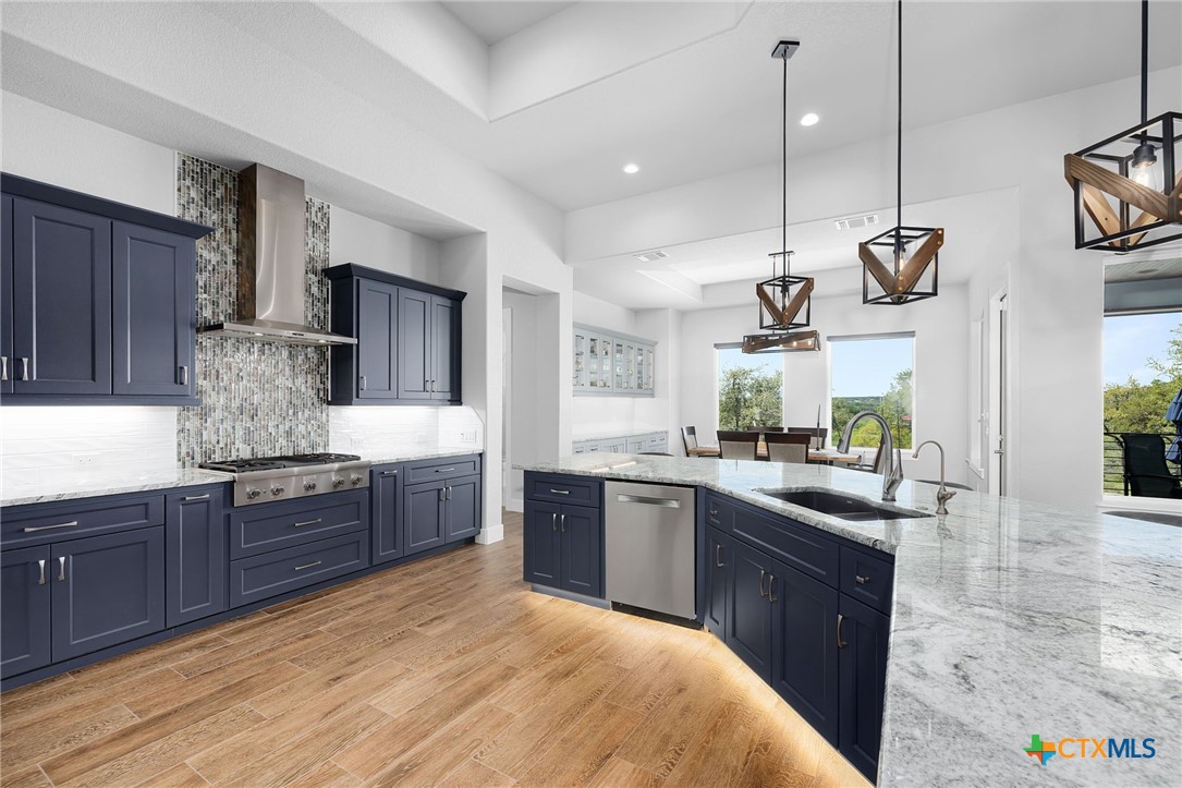 371 River Cliff Place