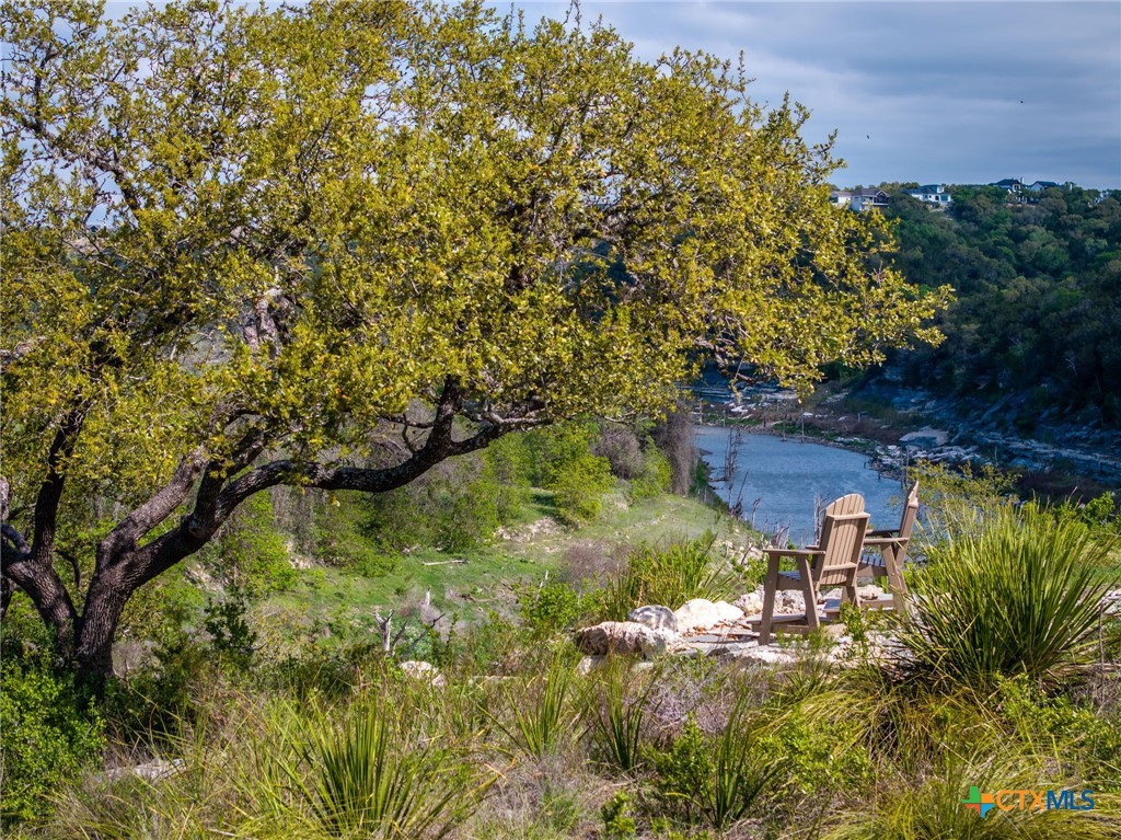 371 River Cliff Place