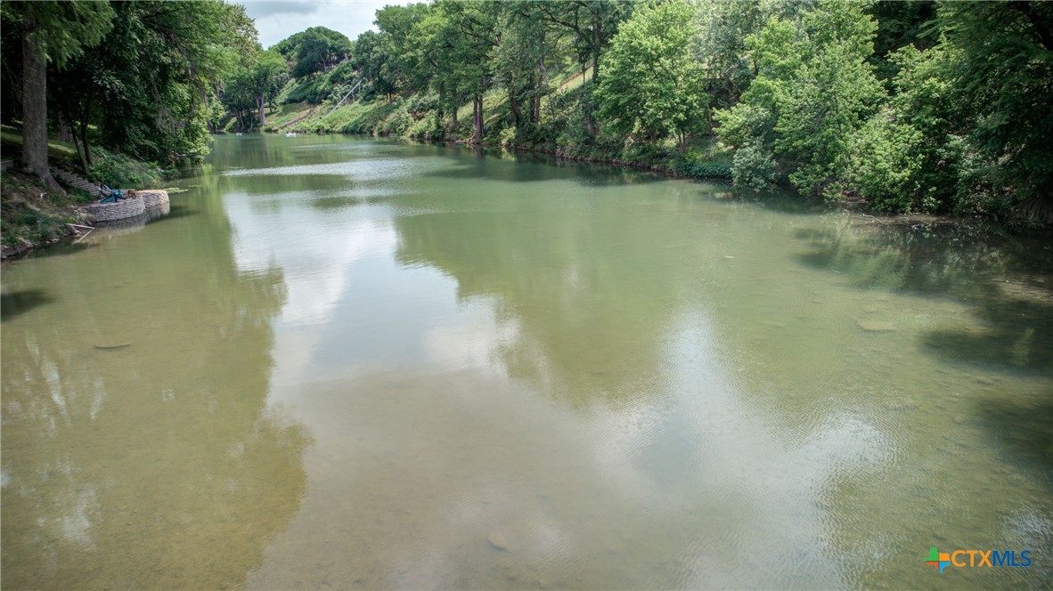945 Gruene Place Drive