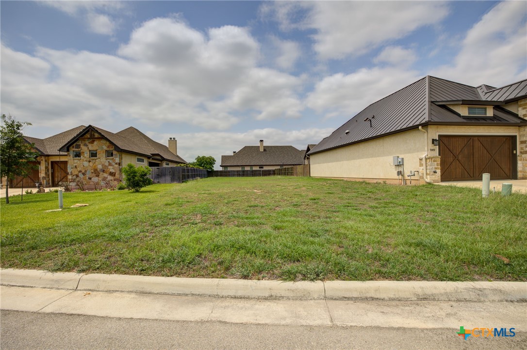 945 Gruene Place Drive