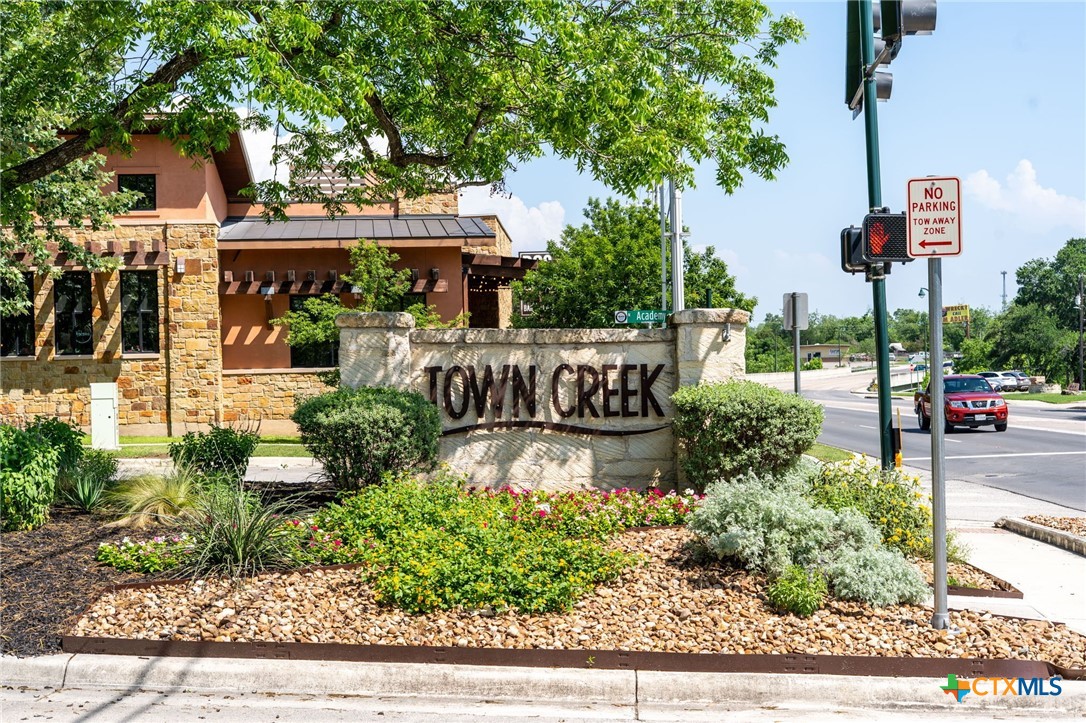 1208 N Academy Avenue 3203