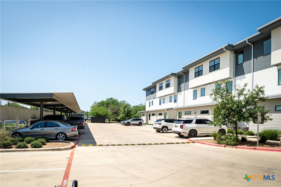 1208 N Academy Avenue 3203