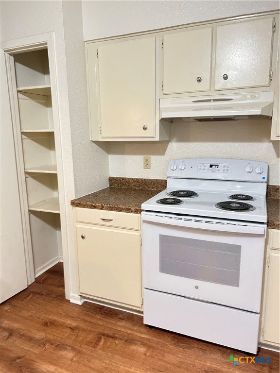 1051 Country Club Unit G #26 Drive 26