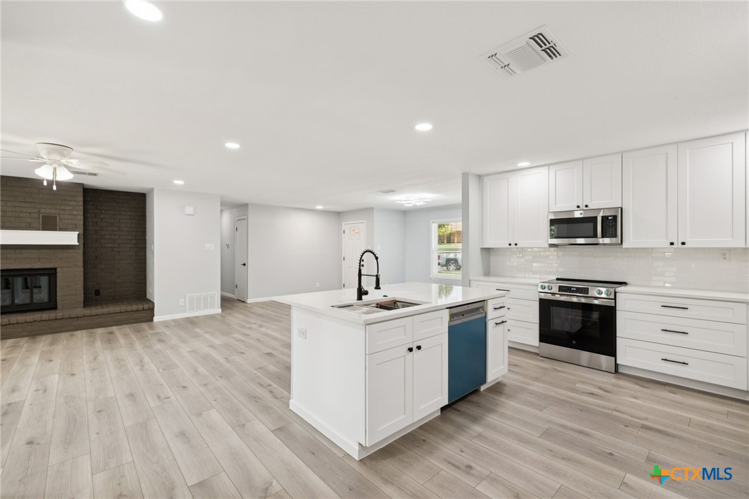1163 Fox Run Circle