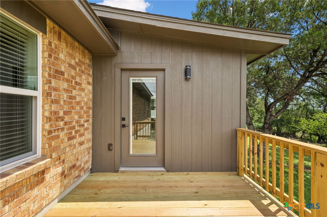 1163 Fox Run Circle