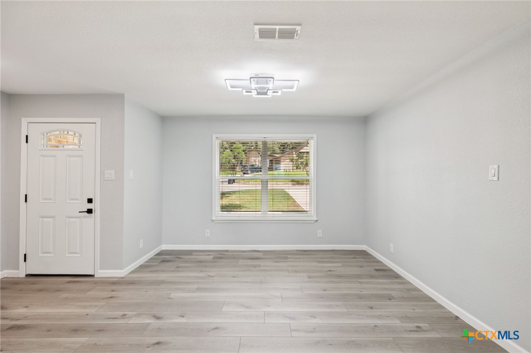 1163 Fox Run Circle