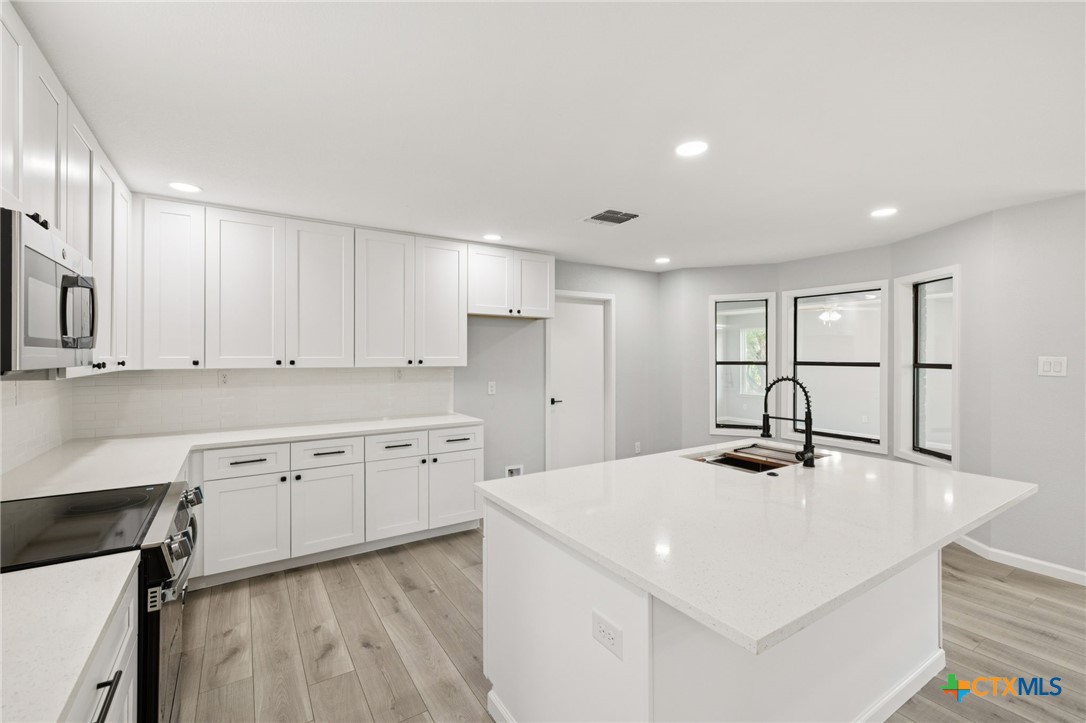 1163 Fox Run Circle