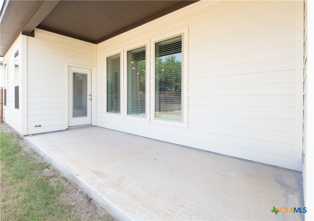 2143 Meadow Way Street