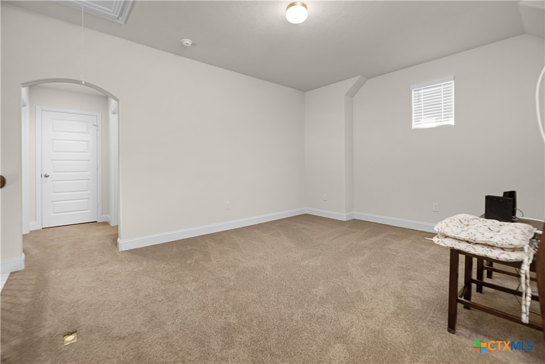 2143 Meadow Way Street