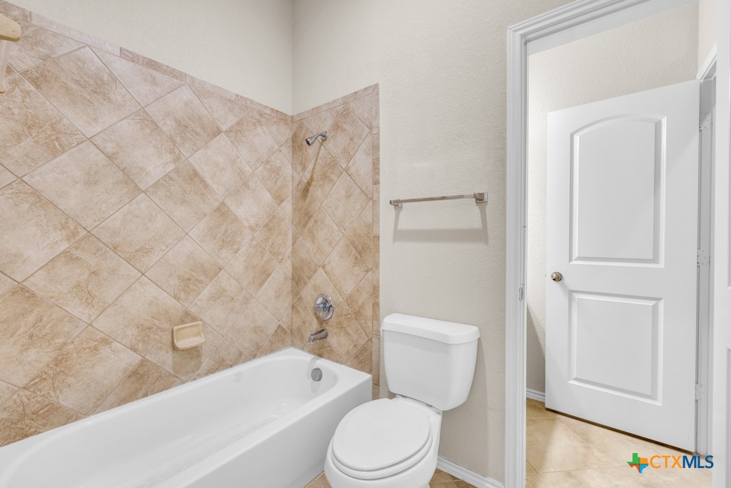 556 Oak Cascade