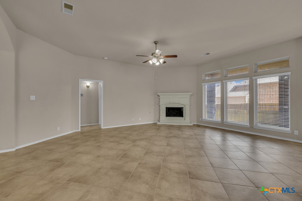 556 Oak Cascade