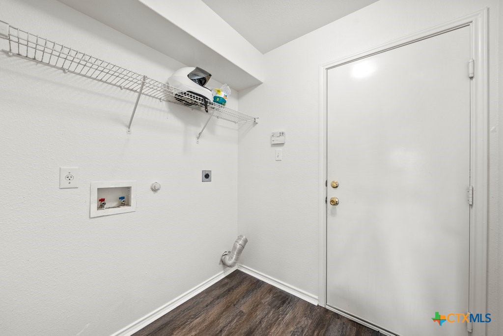 3312 Falcon Grove