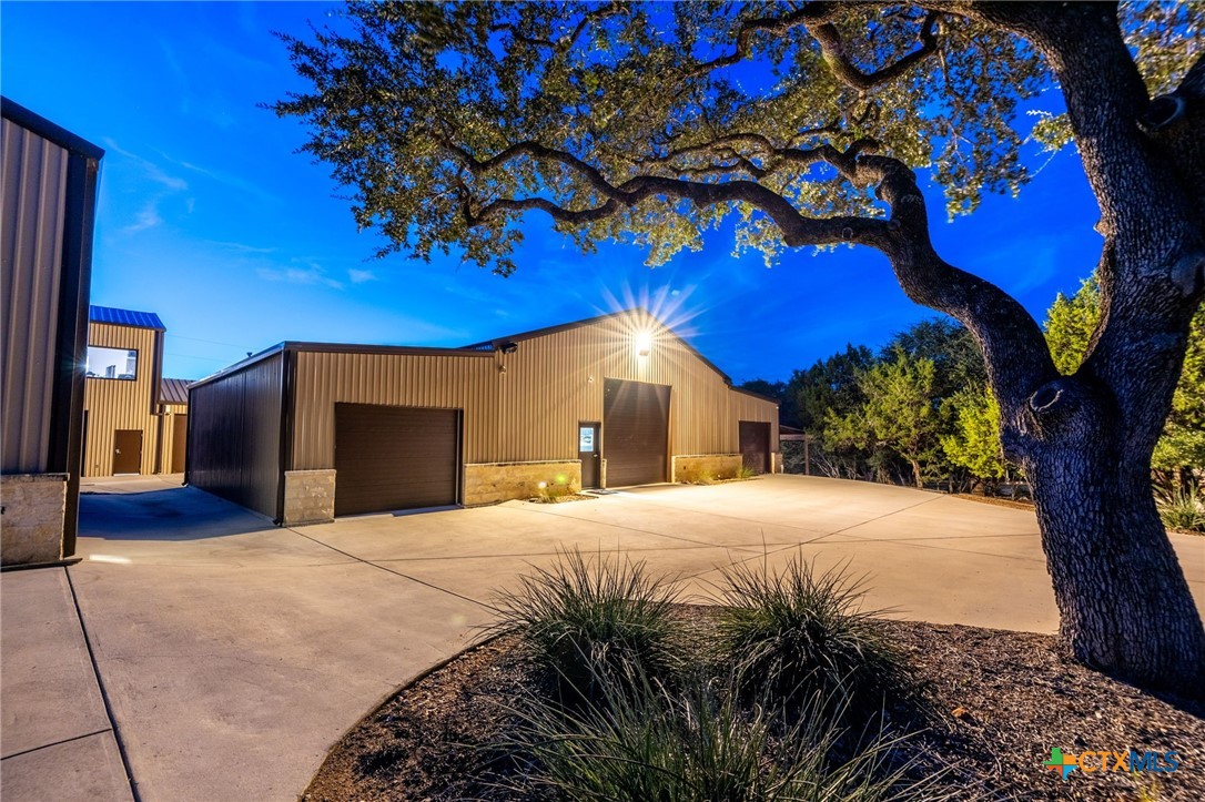 1945 Hoffmann Lane