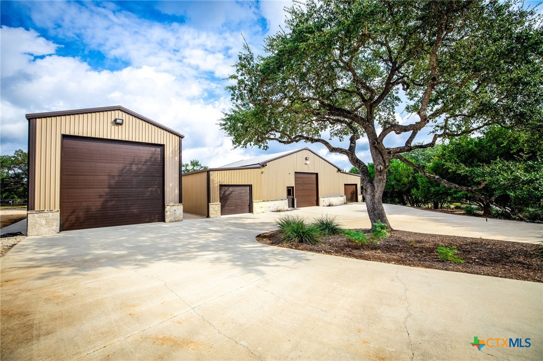 1945 Hoffmann Lane