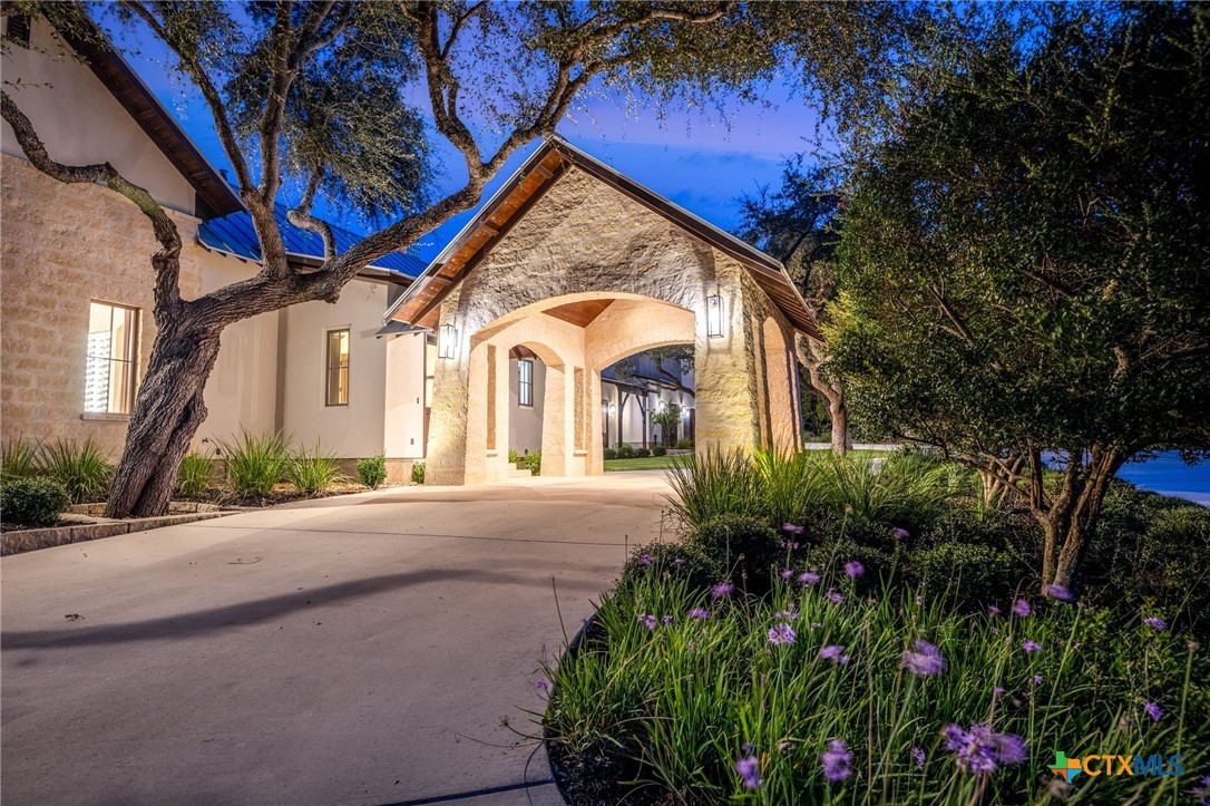 1945 Hoffmann Lane